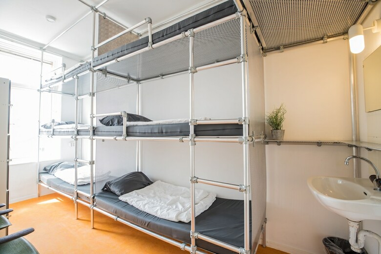 Jorplace Beach Hostel