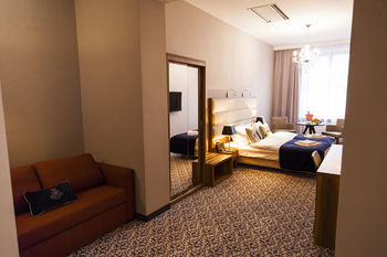 Excelsior Boutique Hotel