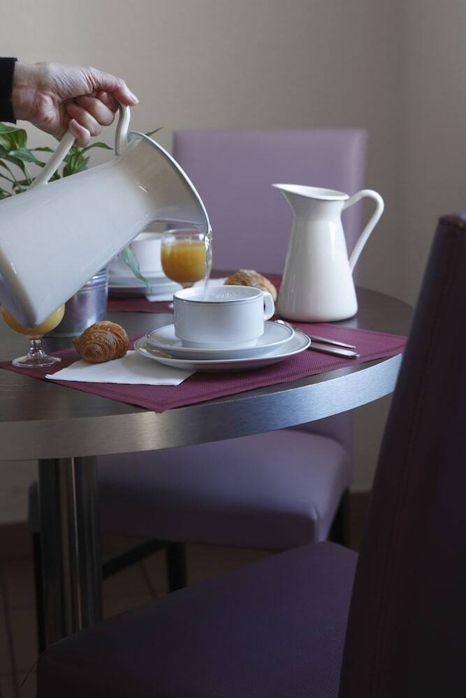Hotel Adonis Carcassonne La Barbacane
