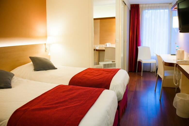 Hotel Kyriad Memorial