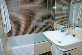 Apartamentos El Capricho De Madrid