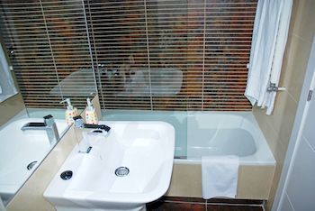 Apartamentos El Capricho De Madrid