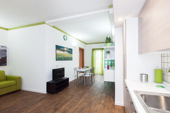 Almes Apartments