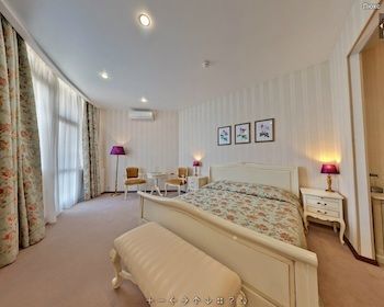 Dolphin Resort Hotel & Conference
