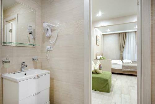 Grand Mark Hotel