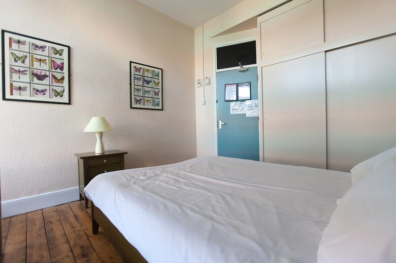 Hostel Connect