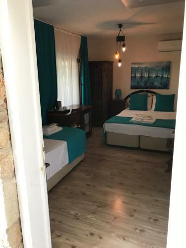 Hotel Foca Antik Otel
