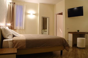 Hostal Bhl Boutique Rooms Legnano