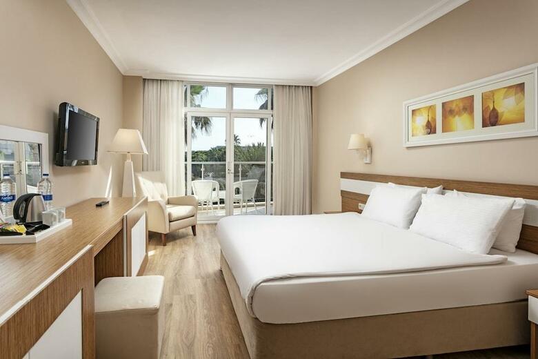 Alva Donna World Palace Hotel