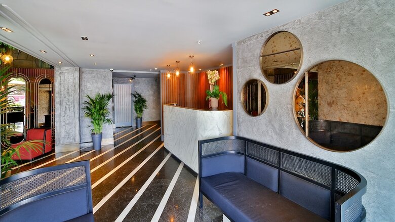 Zimmer Bosphorus Hotel
