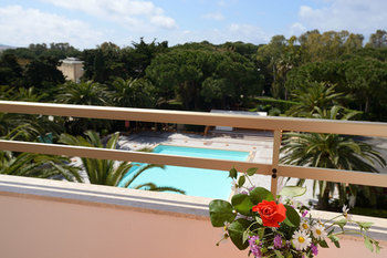 Hotel Oasis