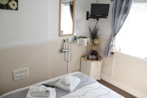 Hostal Serena Court Hotel