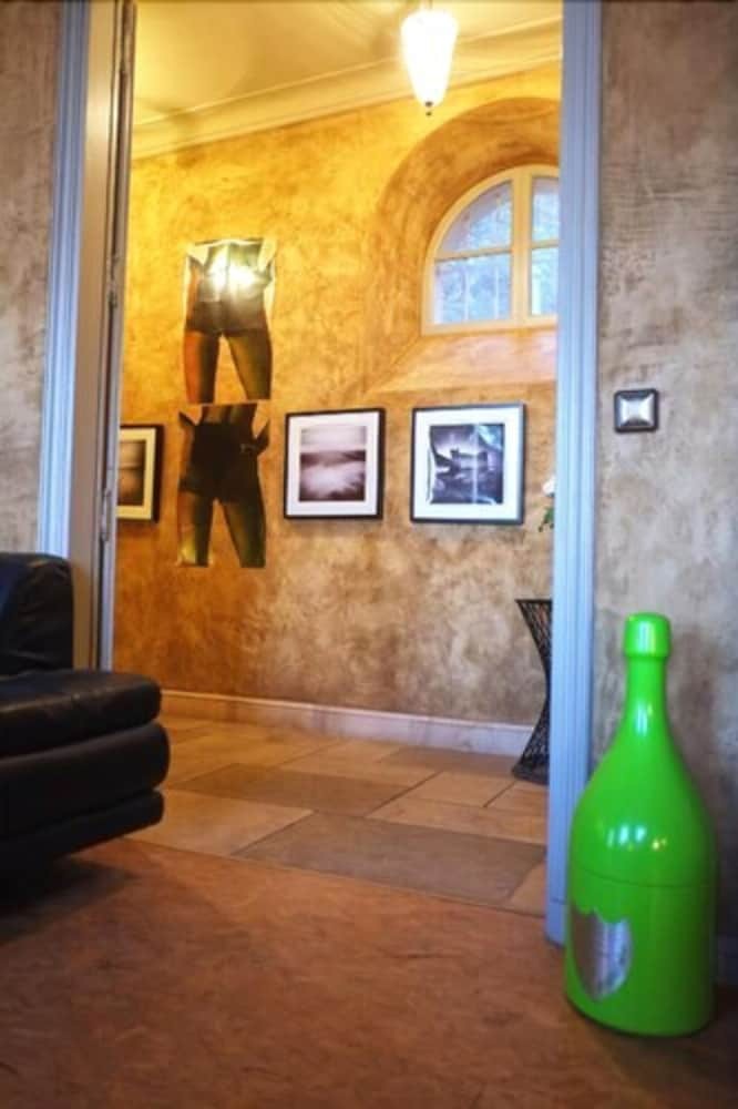 Hostal Castel Pierre Lisse