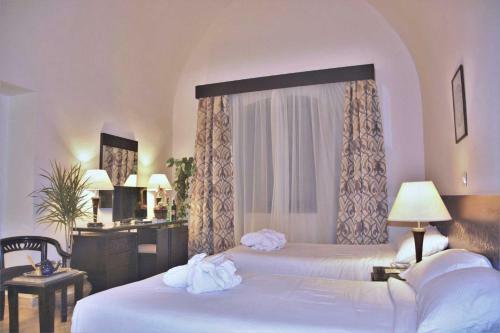 Hotel Rohanou Beach Resort
