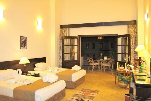 Hotel Rohanou Beach Resort