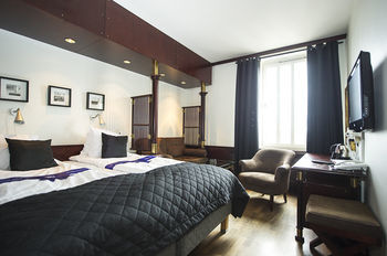 First Hotel Strand