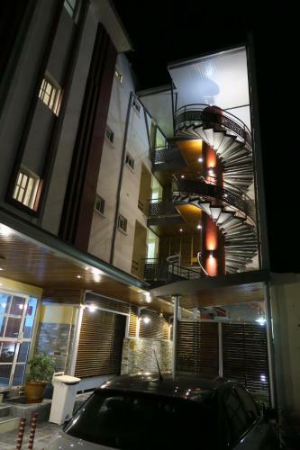 Central Hotel