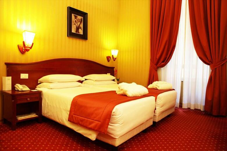 Hotel Augusta Lucilla Palace