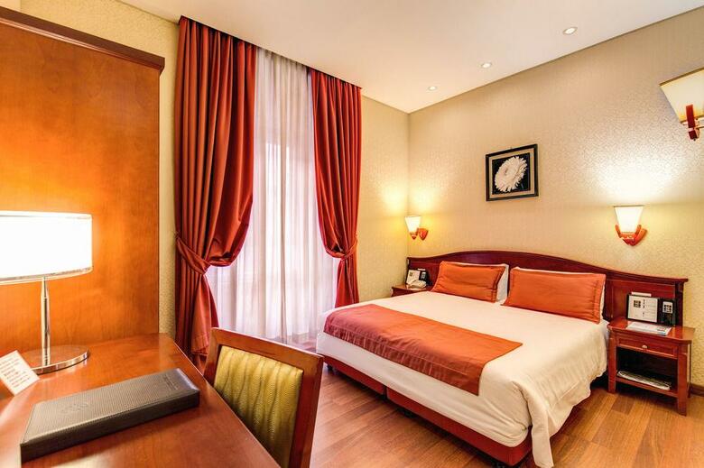 Hotel Augusta Lucilla Palace
