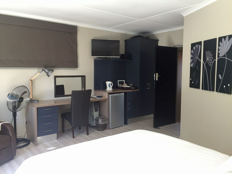 Hostal Burrough Place