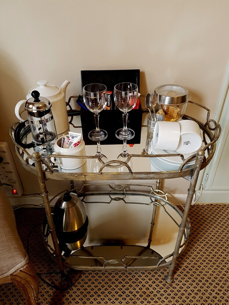Hostal Maison Chablis