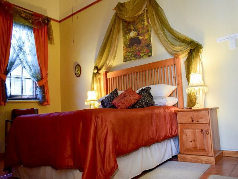 Hostal Auberge Alouette Guesthouse