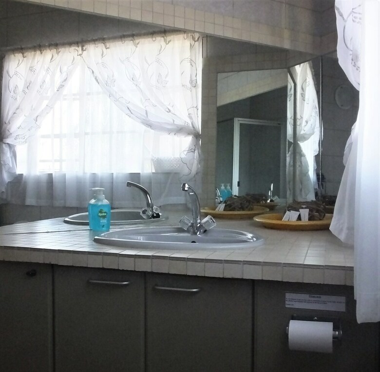 Hostal Tatenda Guest House