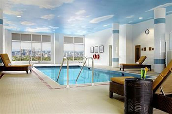 Hotel Four Points By Sheraton Calgary Airport