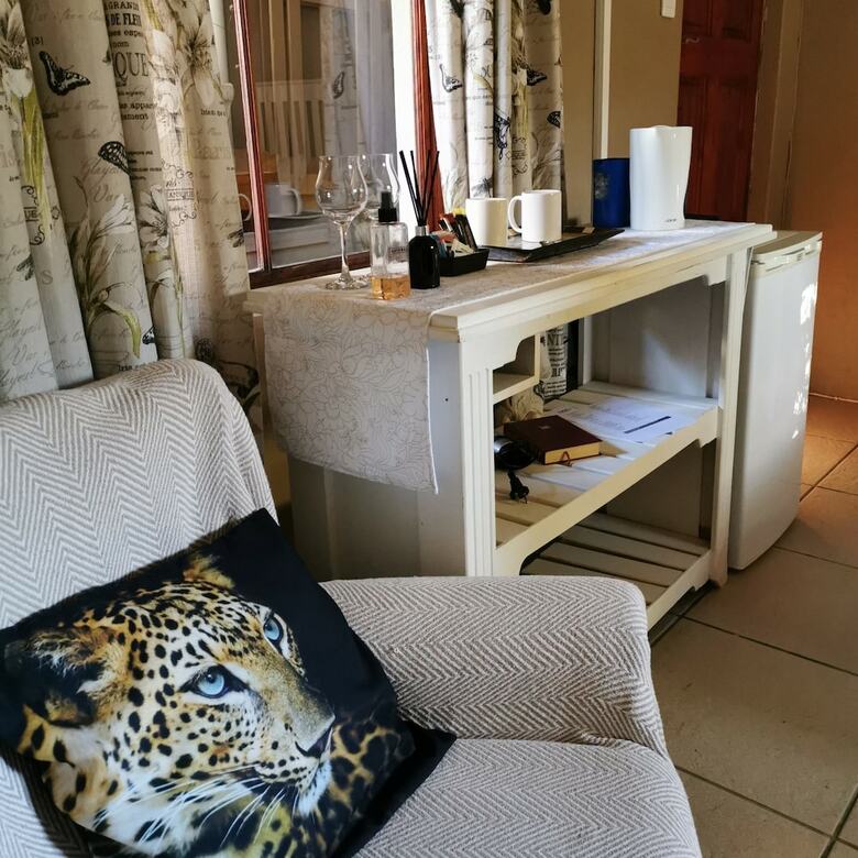Hostal Flametree Guesthouse