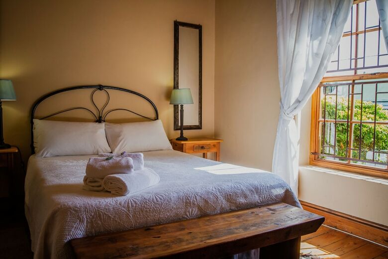 Hostal Guesthouse Larachelle