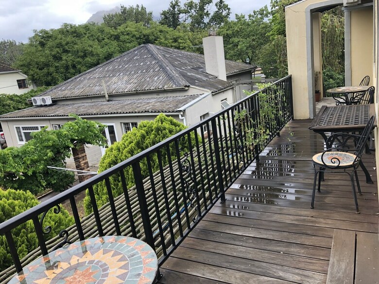 10 Alexander B&B