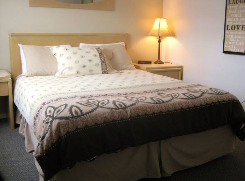 Motel Slumber Lodge