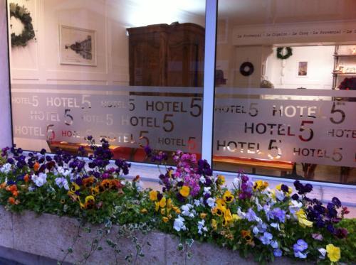 P'tit Dej-hotel Martigues Le 5