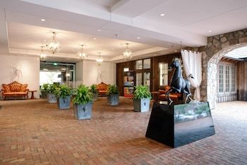 Grand Bohemian Hotel Mountain Brook, Autograph Collection
