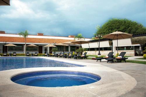 Hotel Ecce Inn