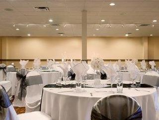 Days Hotel & Suites - Lloydminster