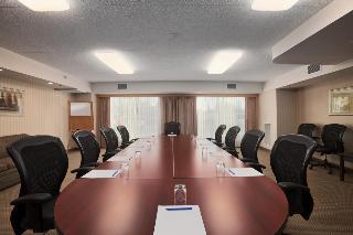 Days Hotel & Suites - Lloydminster