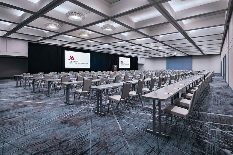 Hotel Dallas Marriott Downtown
