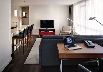 Aparthotel Level Furnished Living