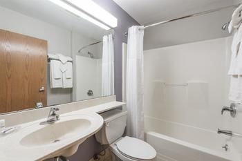 Hotel Microtel Inn & Suites By Wyndham Bethel/danbury