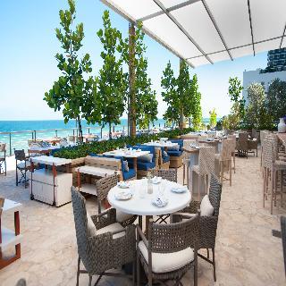 Hotel Beachwalk Resort