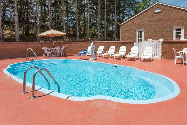 Hotel Super 8 Cornelia