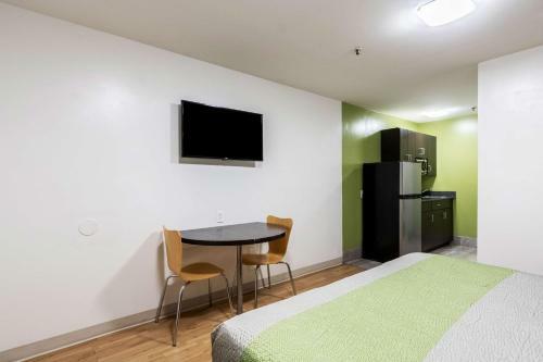 Motel Savannah Suites Savannah