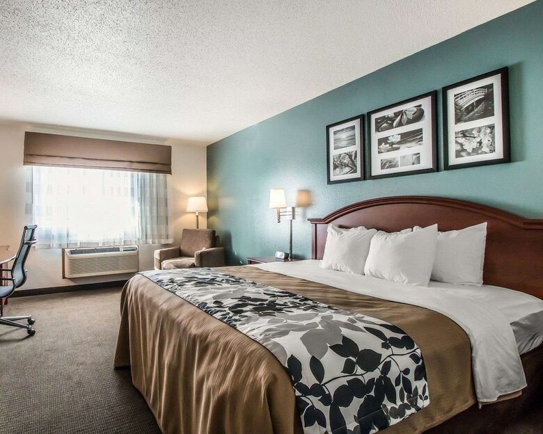 Hotel Sleep Inn & Suites