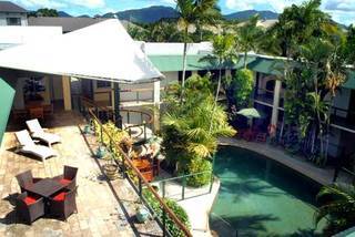 Hotel Bay Village Tropical Retreat