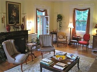 Bed & Breakfast Federal House Inn