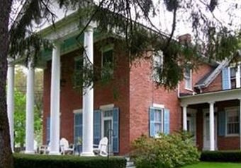 Bed & Breakfast Federal House Inn
