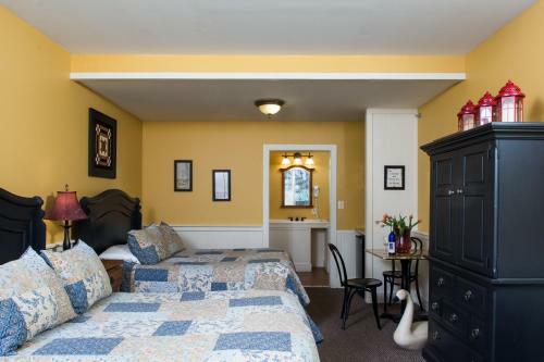 Bed & Breakfast Colonial Inn