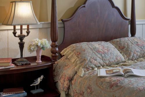 Bed & Breakfast Colonial Inn