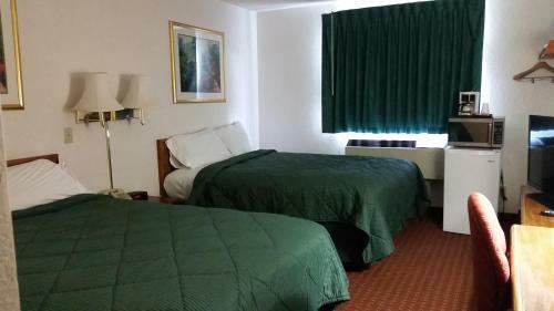 Hotel Corning Inn